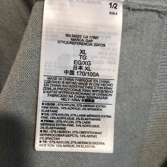 NWT - GAP V-neck Sweater XL - Picture 5 of 5